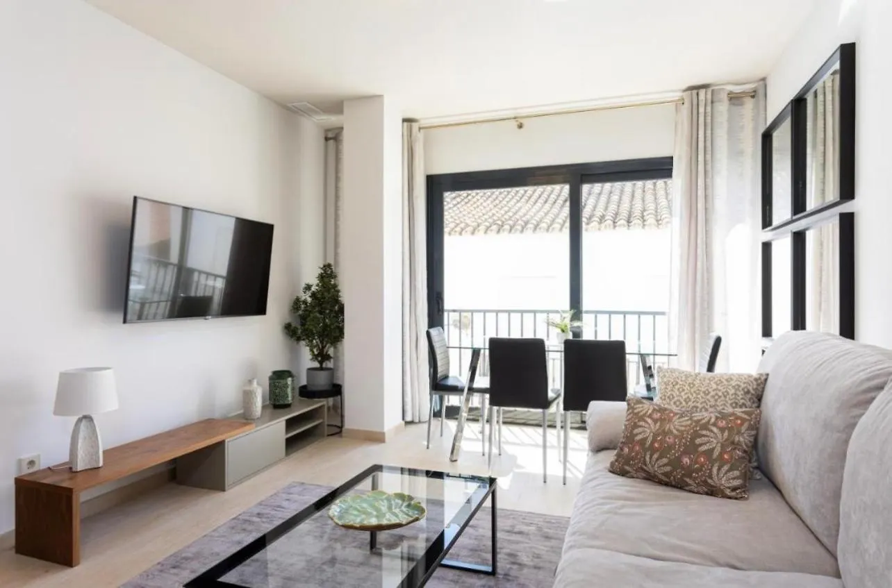 Estepona Elegance Apartment 150Mts From The Sea
