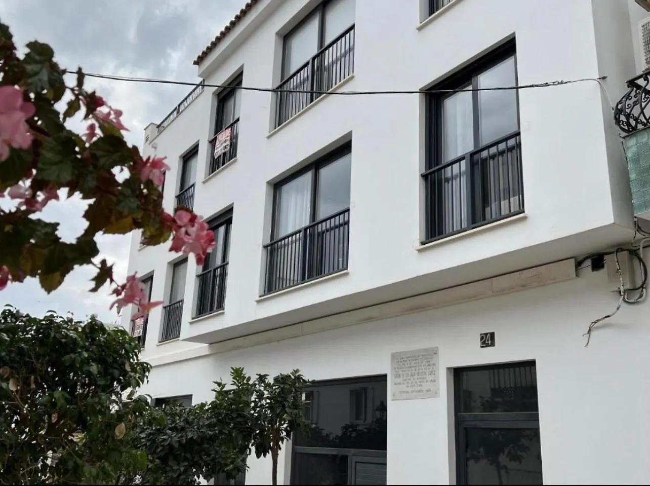 Estepona Elegance Apartment 150Mts From The Sea İspanya